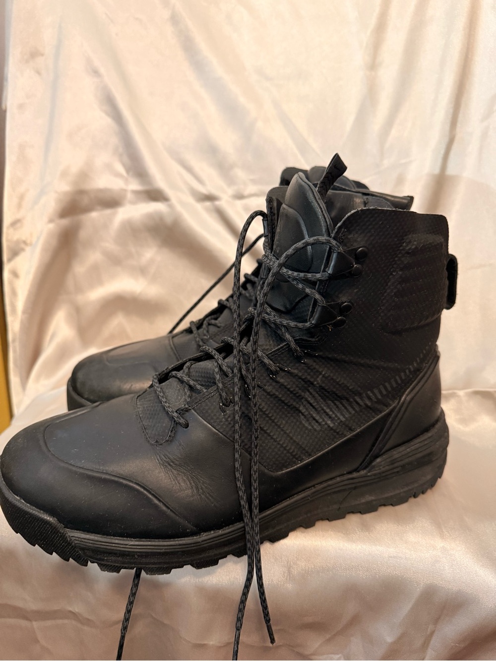 Men's Nike ACG Luna Terra Arktos Black Lace-Up Boots w/ removable mesh booties